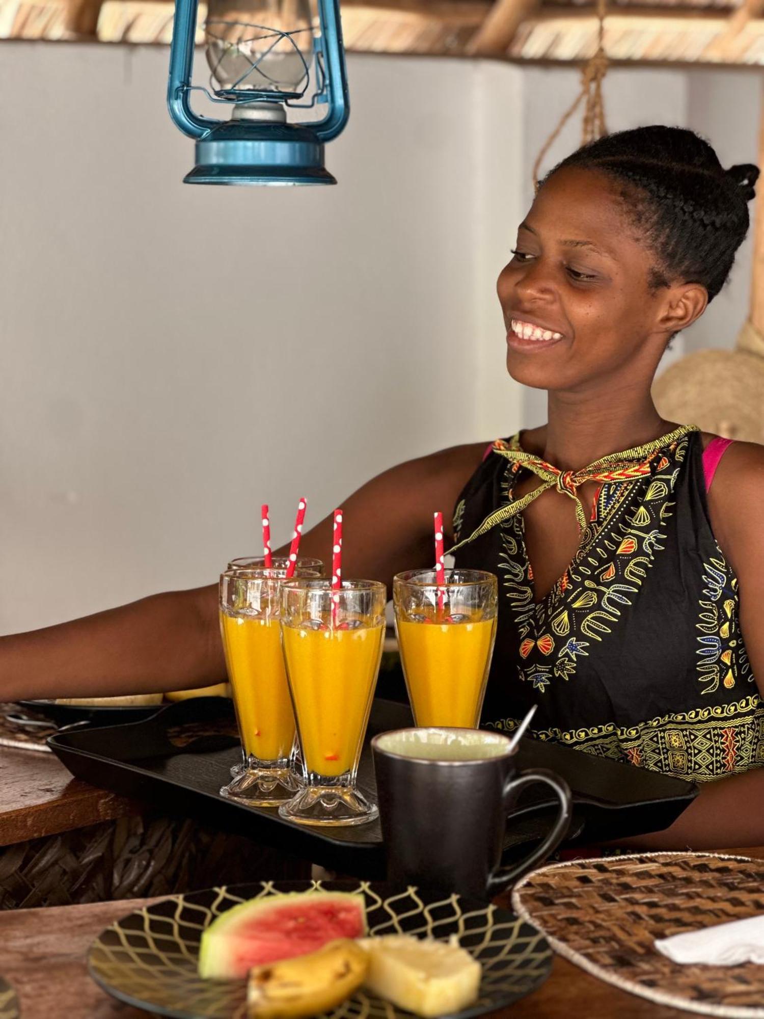 Mlango Paje House II Bed and Breakfast Buitenkant foto