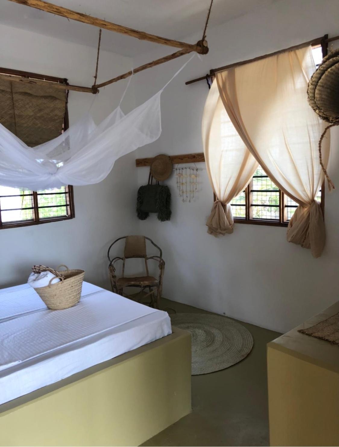 Mlango Paje House II Bed and Breakfast Buitenkant foto
